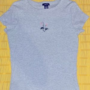 Rue21 gray t-shirt with flower decal